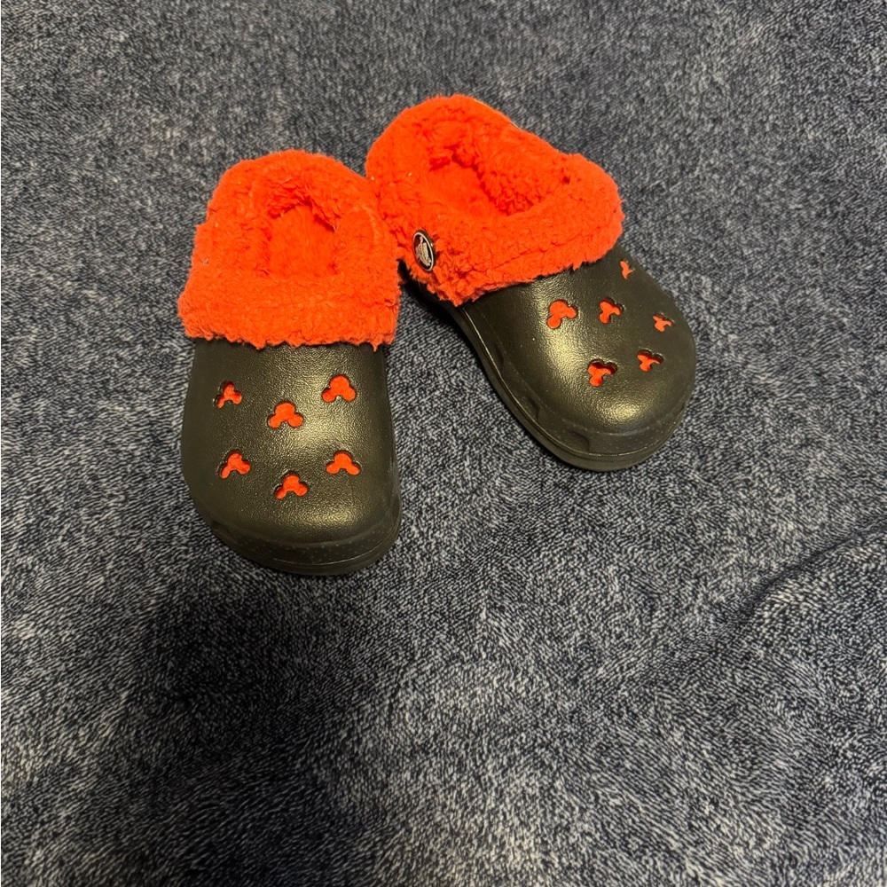Croc Mickey Fuzzy Lined Clogs